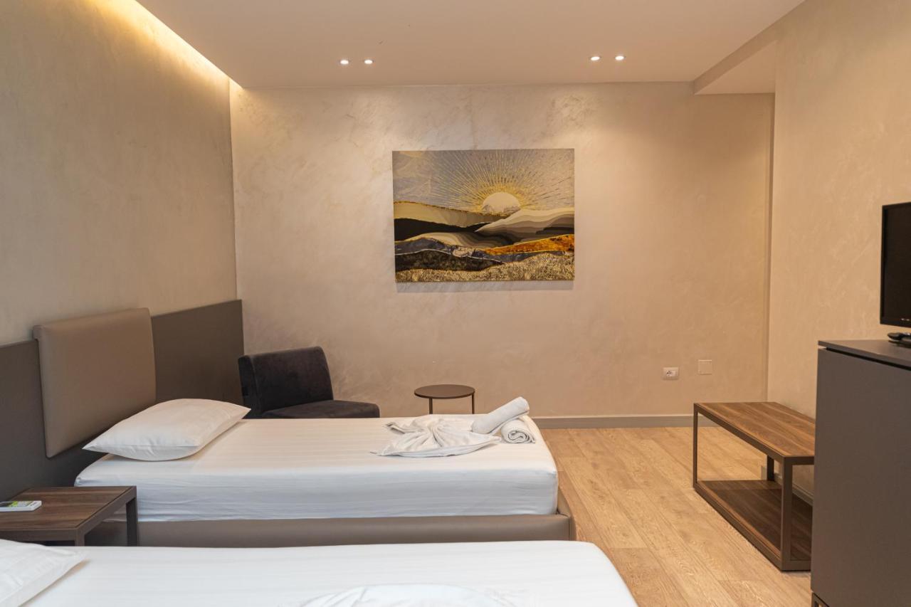 Novus Rooms فلورا المظهر الخارجي الصورة