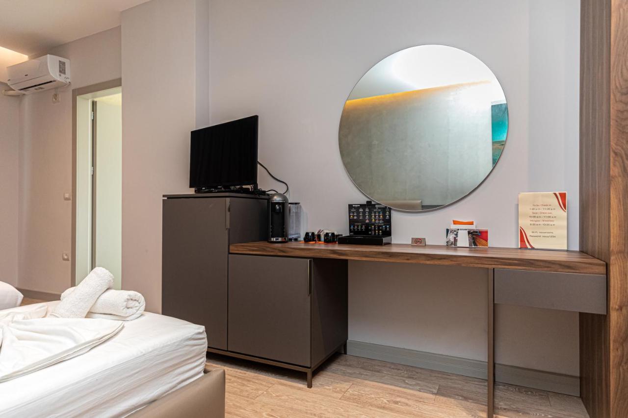 Novus Rooms فلورا المظهر الخارجي الصورة